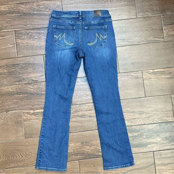 Maurices Womens Jeans Sz 10 Long 10T Medium Wash Sandblasted Bootcut - Picture 2 of 7